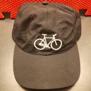 Solo bicycles hat
